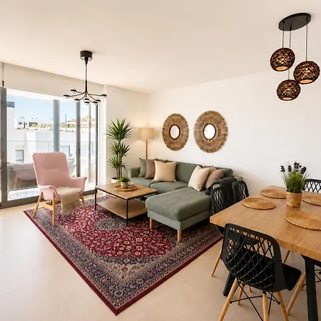 Modern Apartment-sea View * فوينخيرولا